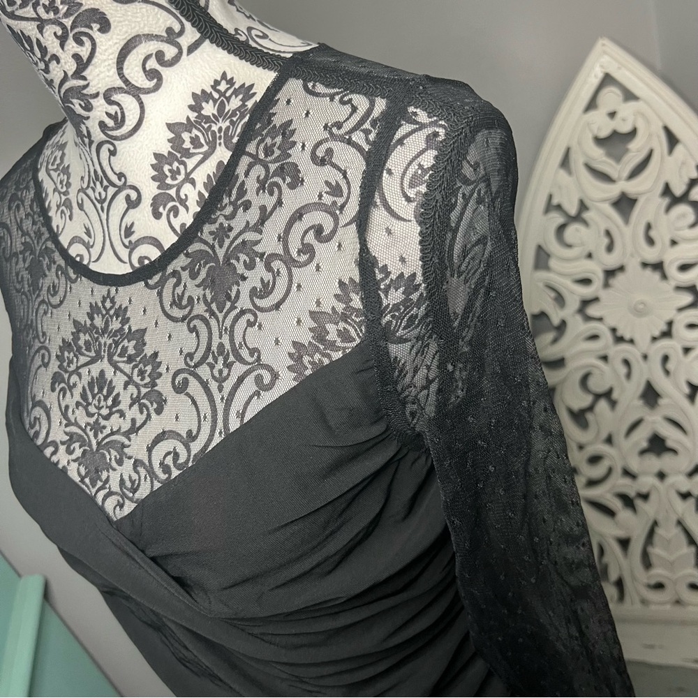 Vince Camuto Ruched Dot Mesh Dress Size Medium Black LBD Wedding Guest - Picture 8 of 14